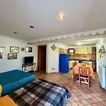 Dea's House Con Parcheggio Holiday home
