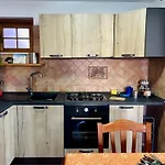 Dea's House Con Parcheggio Holiday home