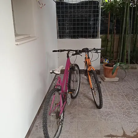 Holiday home Dea's House Con Parcheggio
