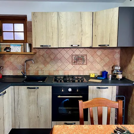 Dea's House Con Parcheggio Holiday home